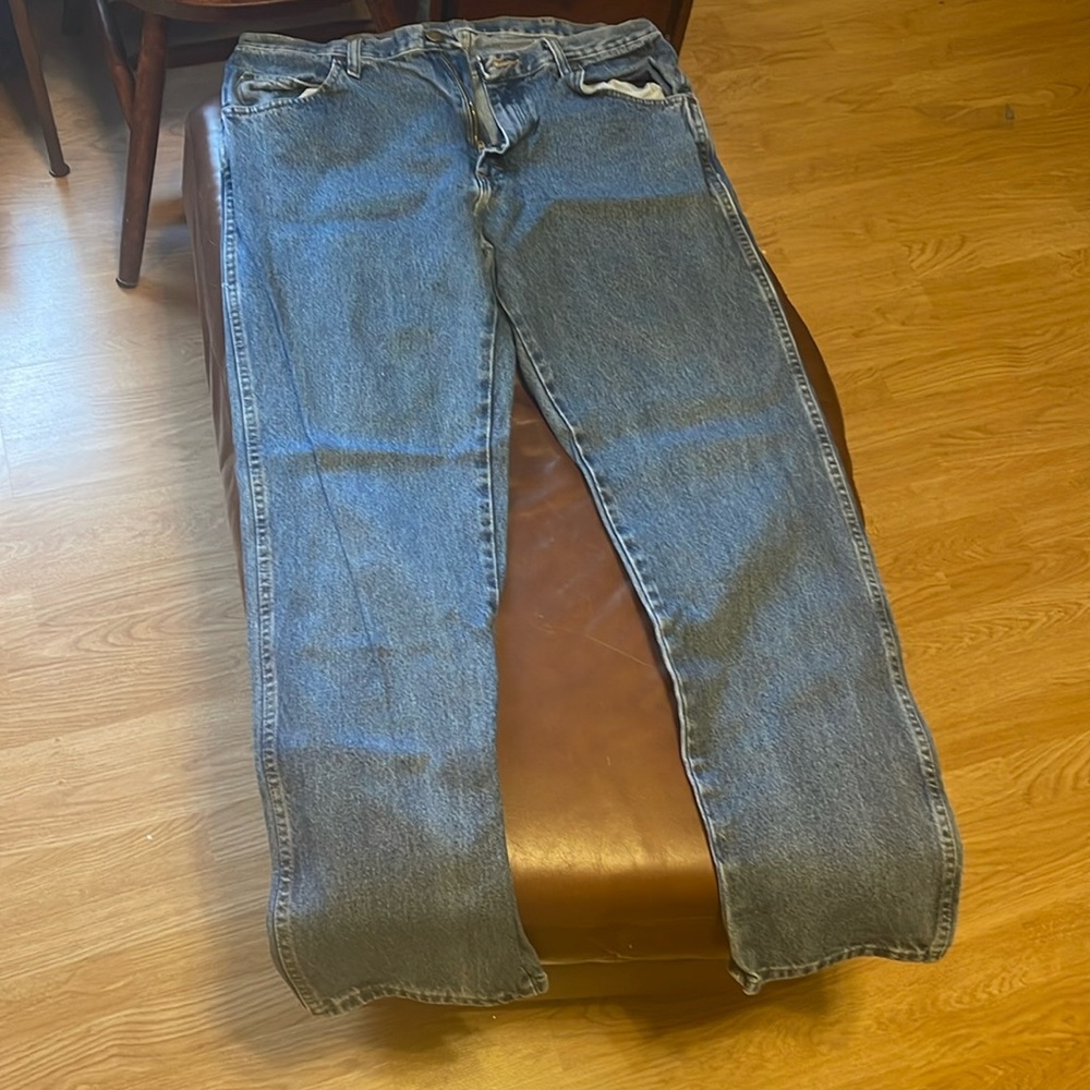 Wrangler jeans 36x33 in great shape